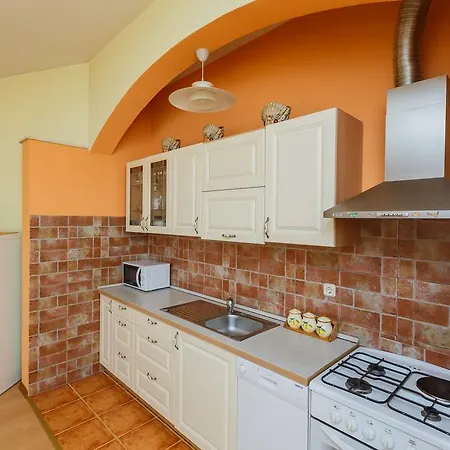 Apartment Lucija