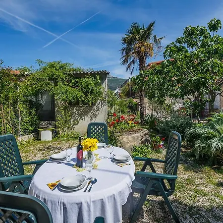 Lucija Apartment