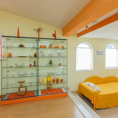 Lucija Appartement Kaštela